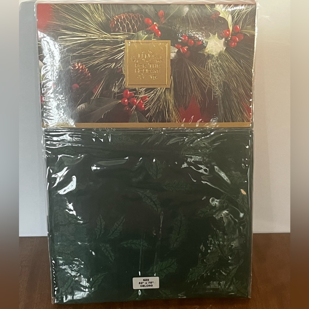 Green Lenox Holly Damask Tablecloth. 52"x70" oblong